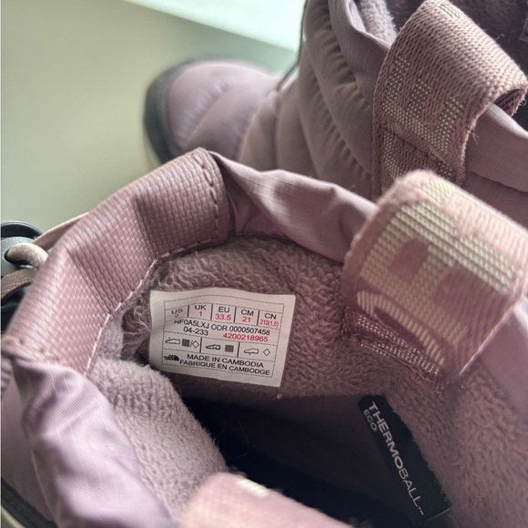 Kids’ THERMOBALL™ Pull-On Boots. The North Face. - Picture 2 of 3